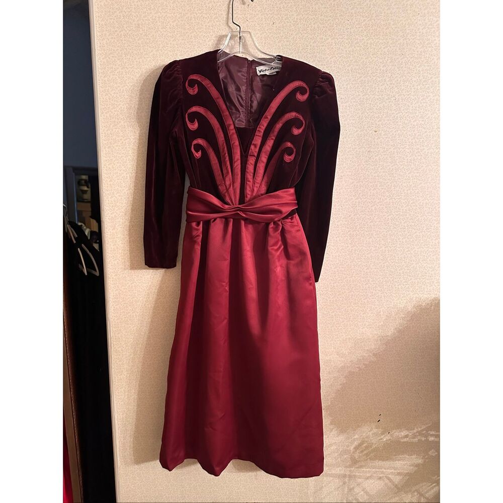Gorgeous vintage cocktail dress by Victor Costa